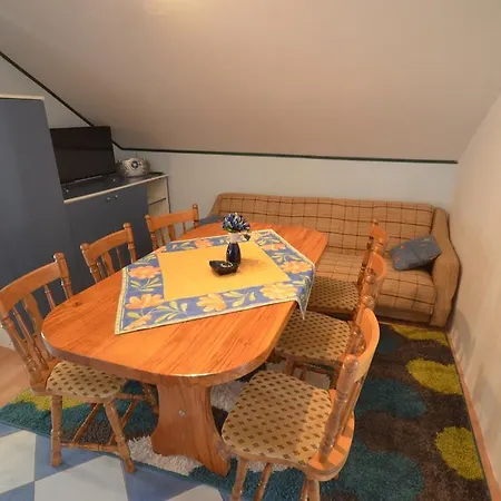 Samec Apartamento Vir